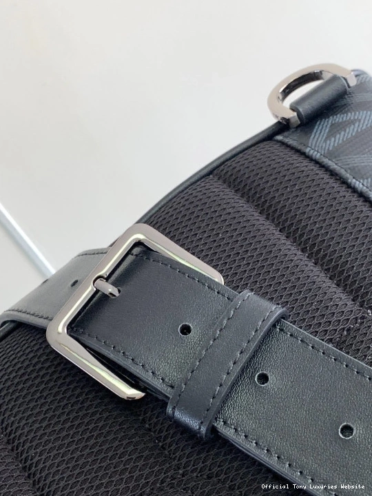 Tony Luxuries diro The Bag Sling Hit Road 0723